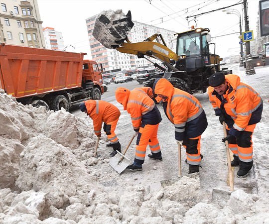 Уборка снега в Выборге и  Ленинградской области